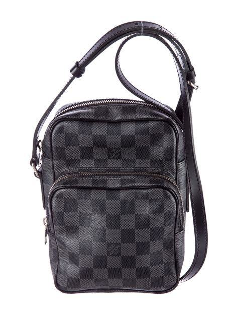 louis vuitton crossbody checkered.